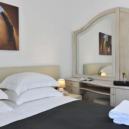 Mersina Exclusive Appart hôtel 4*