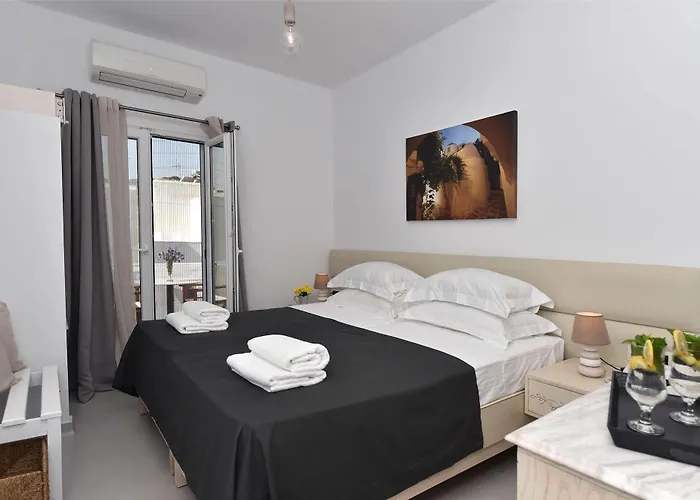 Mersina Exclusive Naousa